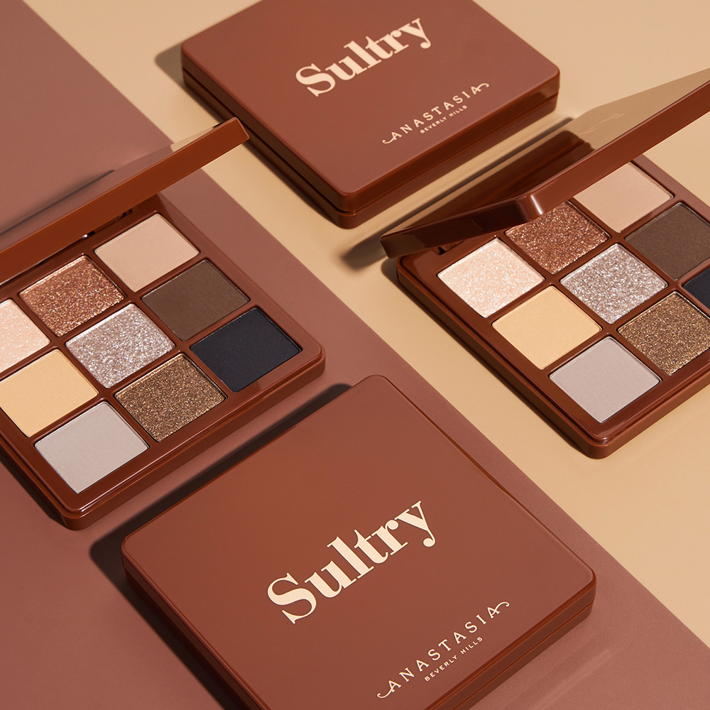 SULTRY MINI EYESHADOW PALETTE (MINI PALETA DE SOMBRAS PARA OJOS)