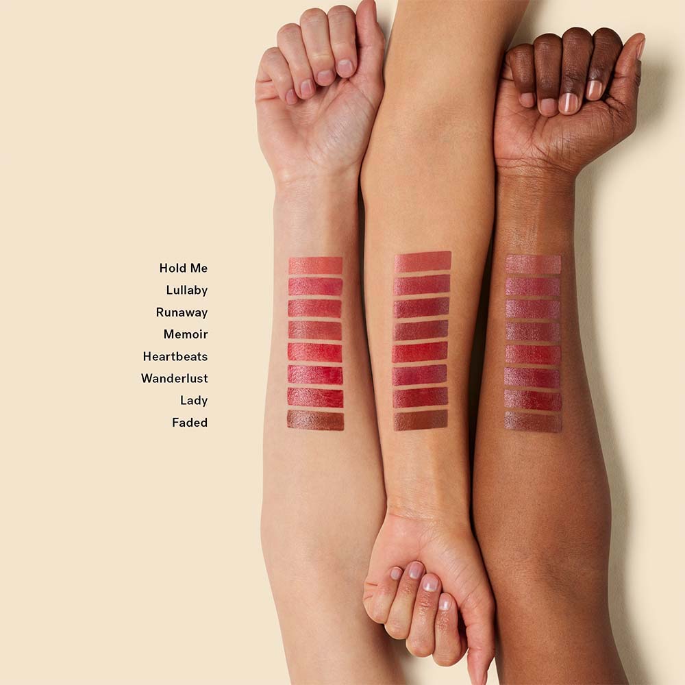 BALMY TINT HYDRATING LIP BALM (BÁLSAMO HIDRATANTE)