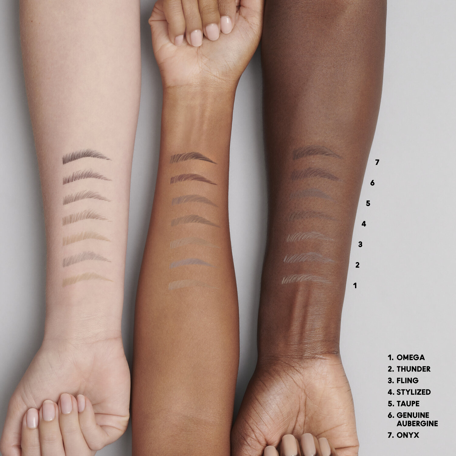 M·A·C PRO BROW DEFINER 1MM TIP BROW PENCIL (LÁPIZ PARA CEJAS)