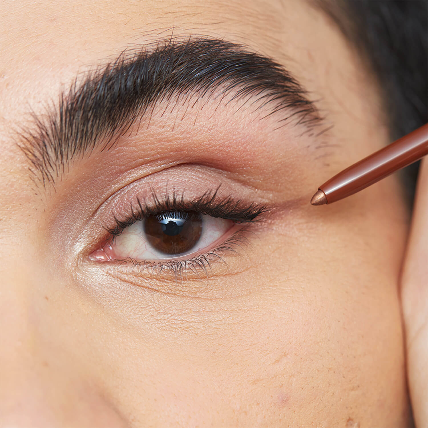 THE 24H AUTOMATIC EYE PENCIL (DELINEADOR DE OJOS)