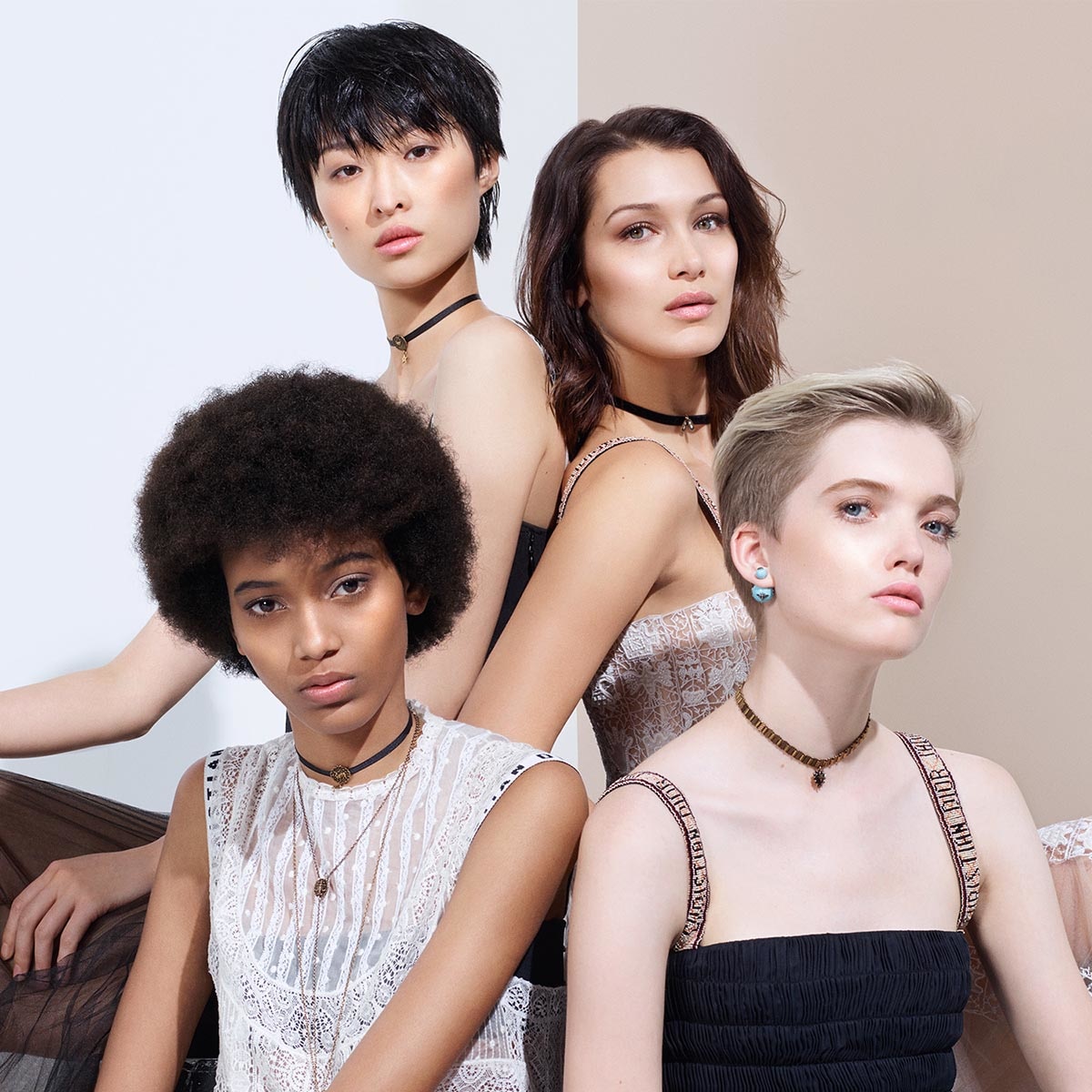 Brocha para polvo compacto Dior Backstage Powder Brush No. 14 en