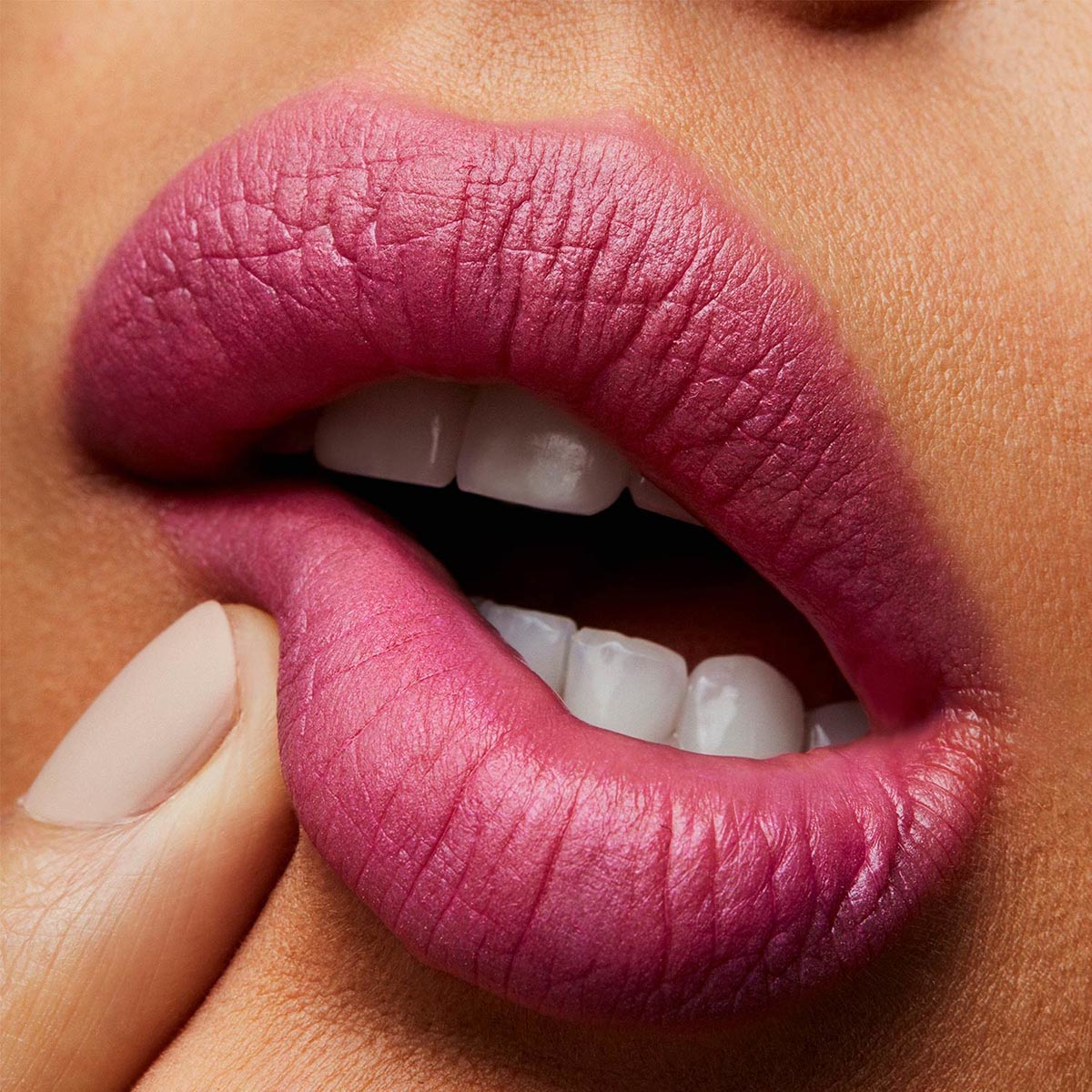 POWDER KISS LIPSTICK SEXY, BUT SWEET (LABIAL)